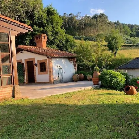 Casa La Bolera Casa De Dos Plantas Porche Y Jardin
