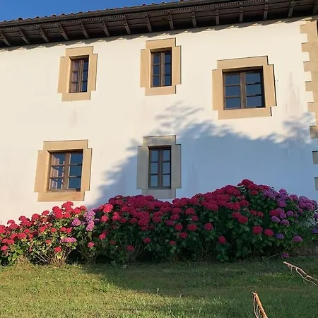 Casa La Bolera Casa De Dos Plantas Porche Y Jardin Feriehus