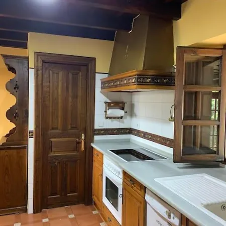 Casa La Bolera Casa De Dos Plantas Porche Y Jardin Dom wakacyjny *