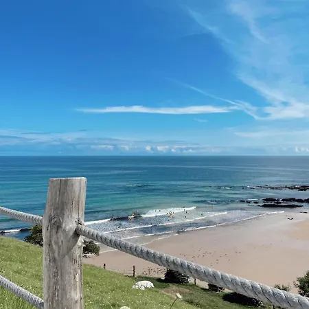 Casa La Bolera Casa De Dos Plantas Porche Y Jardin